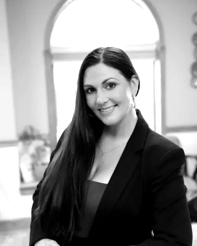 Dr. Niccole Jeffelrone, D.C., Munroe Chiropractic